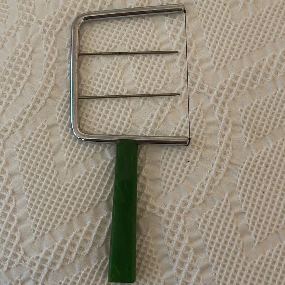MCM Vintage Bakelite kitchen tool cheese slicer fork tenderizer 4 pc - Picture 2 of 7